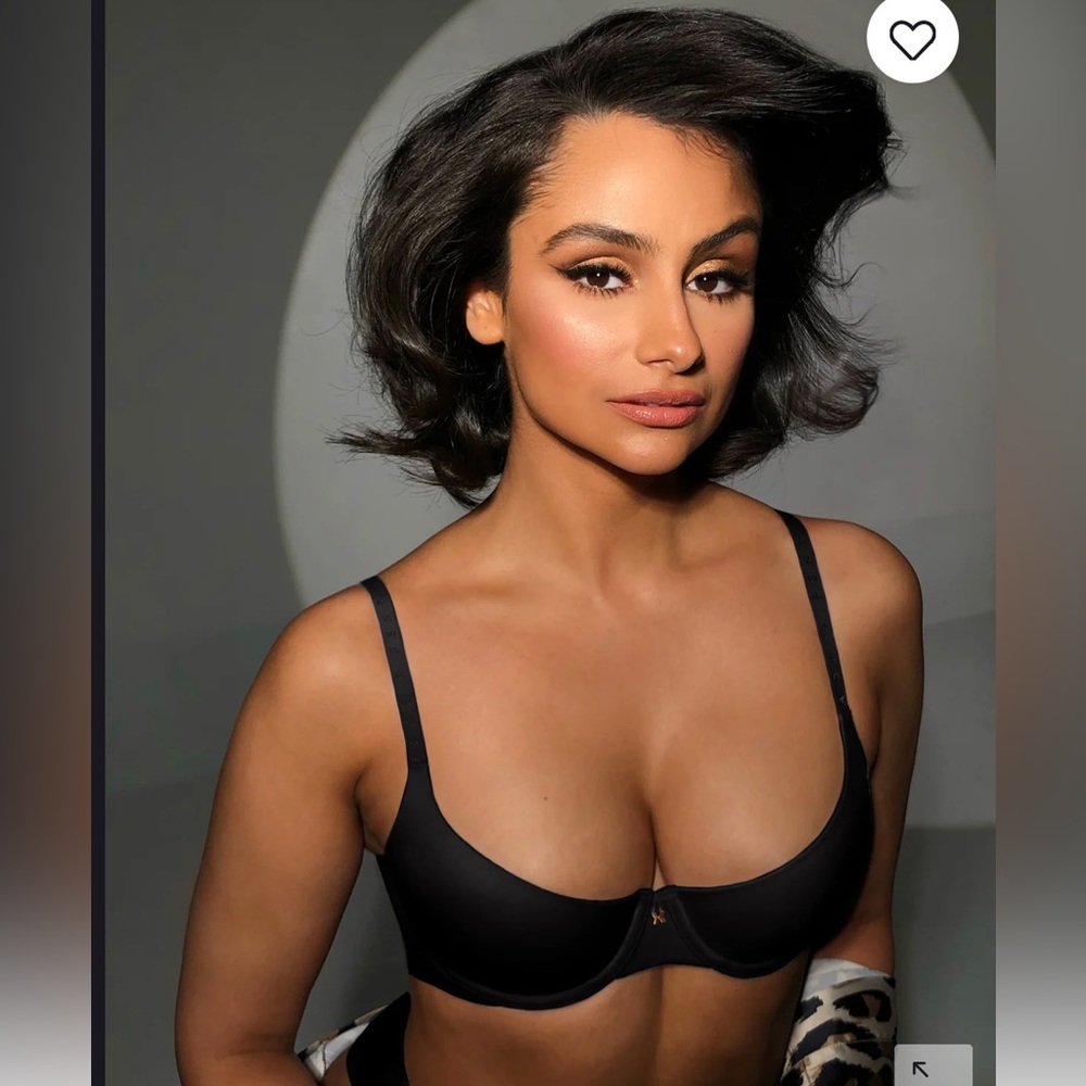 Savage X Fenty Core Microfiber Balconette Bra in Black Caviar, Size 38D